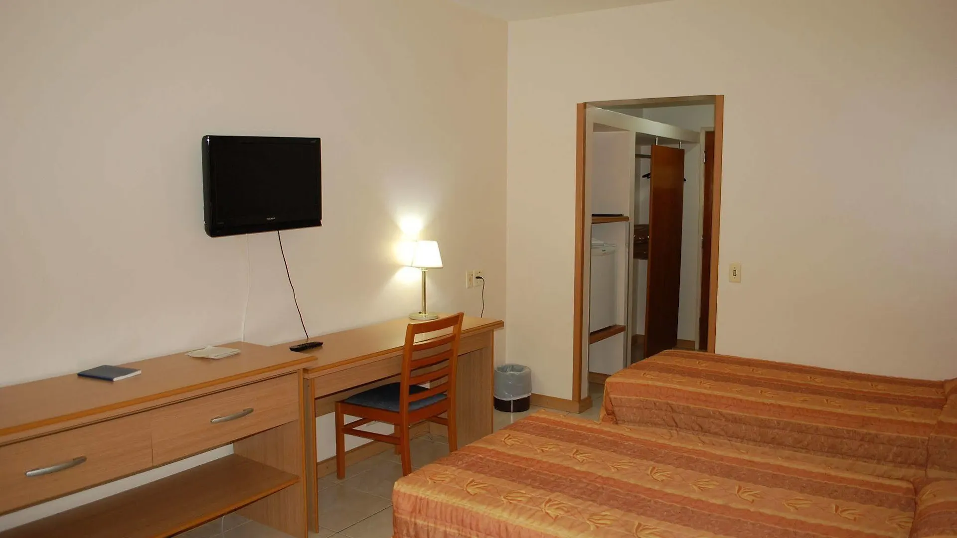 ***  Hotel Dan Inn São José dos Campos Brasilien